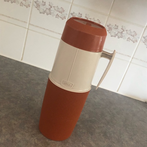 70's Large Thermos - Hot/Cold Liquid - Travel Thermos - Camping - RV - Food - Picture 1 of 12